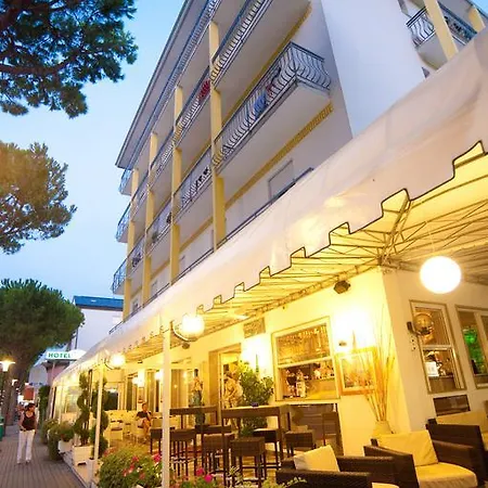 Hotel Roma 3*