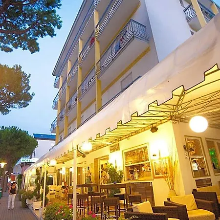 Hotel Roma 3*